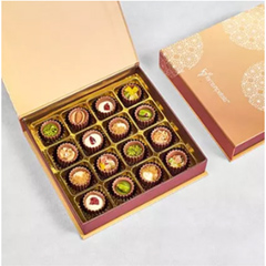 Flavoured Chocolate Cups Mini Box : Gift Baskets