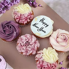 Yummy New Year Cupcakes : New Year Gifts
