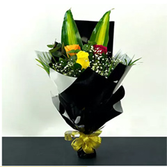 Bouquet Of Multicolored Roses - Flower Delivery in Ajman