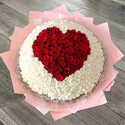 400 Heart Roses Arrangement