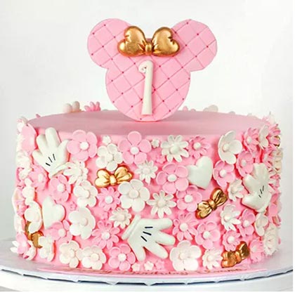 Cute Minnie Mouse First Birthday Cake