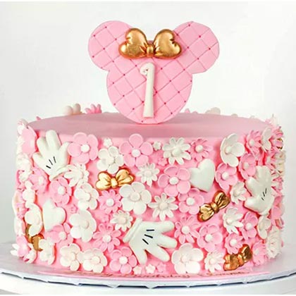 Cute Minnie Mouse First Birthday Cake