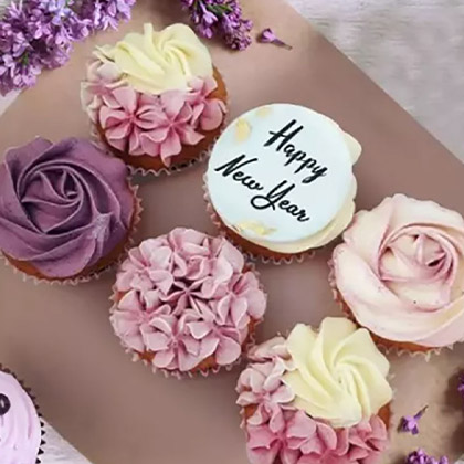 Yummy New Year Cupcakes