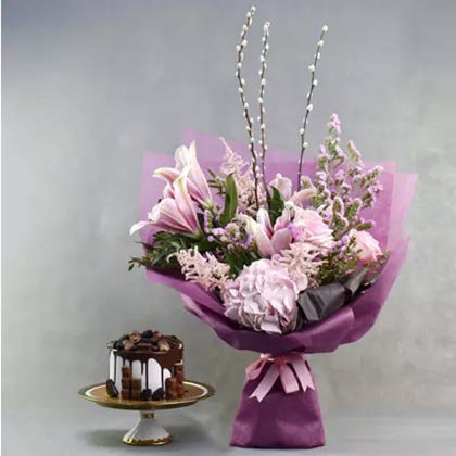 Grand Pink Petals with Chocolate Cake