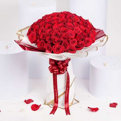 99 Majestic Red Roses