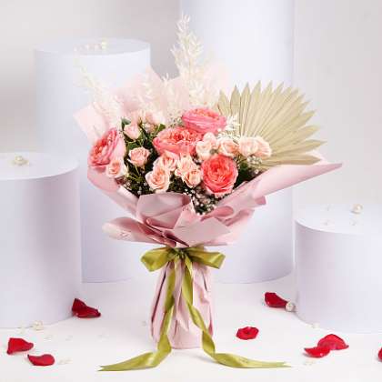 Cuddles of Love Roses Bouquet